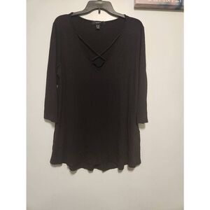 Forever 21 Size 0X Long Sleeve Black Tshirt